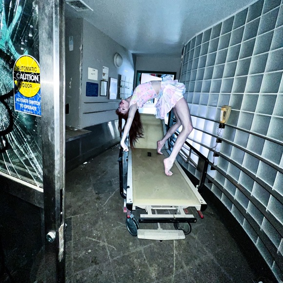 Make an offer, I’m flexible! 🙃 - Picture 2 of 7